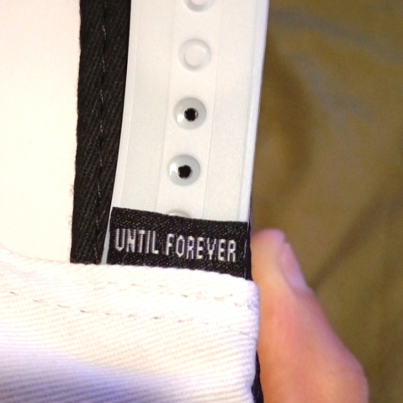 Hot Stuff,Flatbill,Snapback, Indestructible, 2 tone, Green & White, NWT - Picture 6 of 7